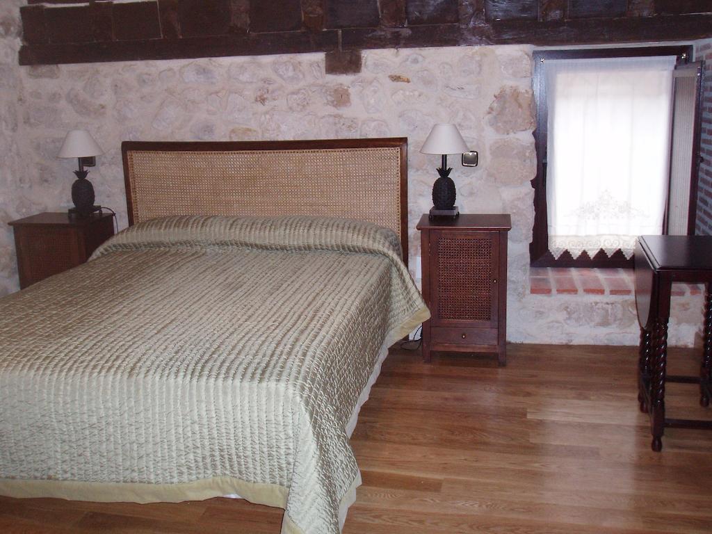 Maison d'hôtes La Sinagoga à Penaranda de Duero Chambre photo